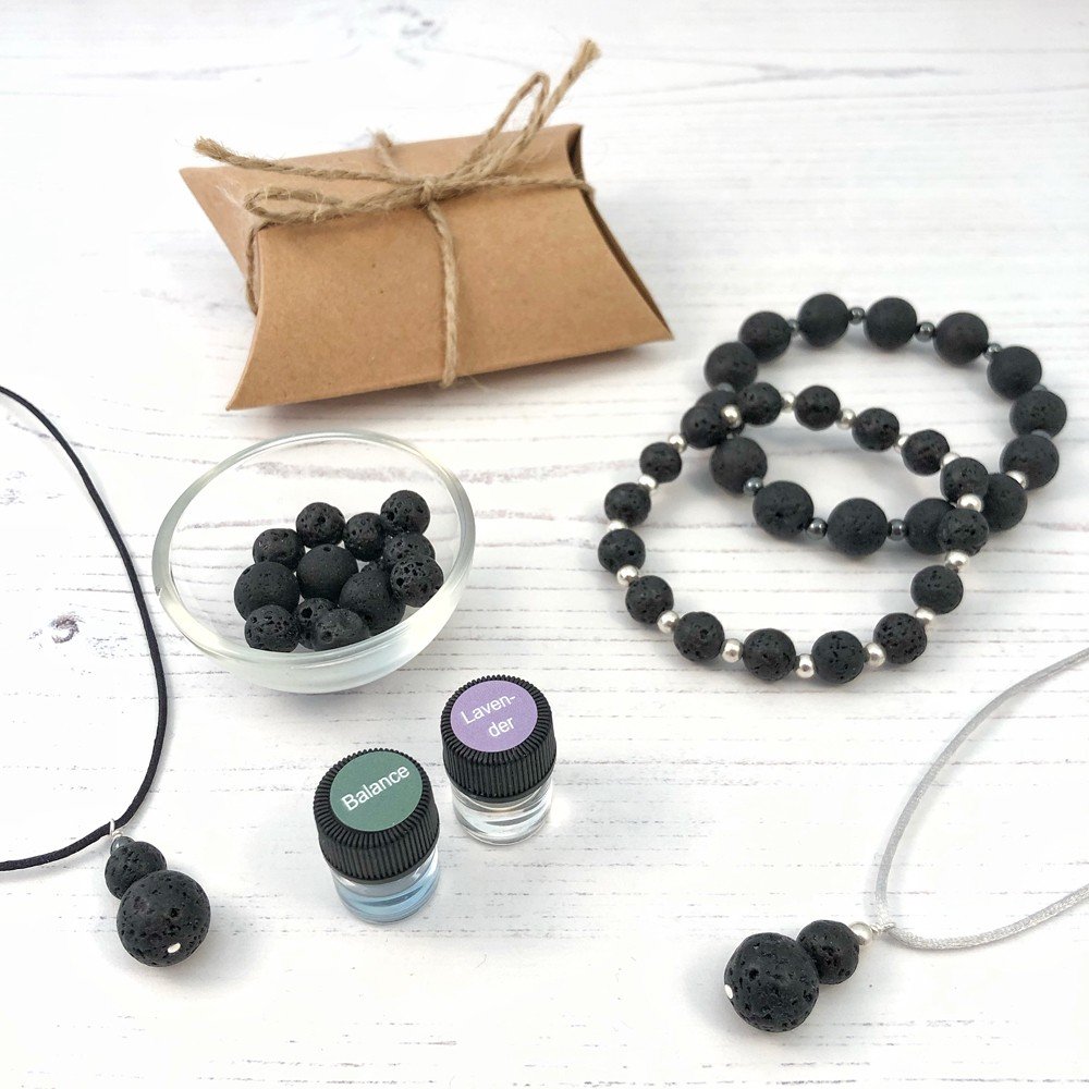 aromatherapy jewellery with bamboo oil
