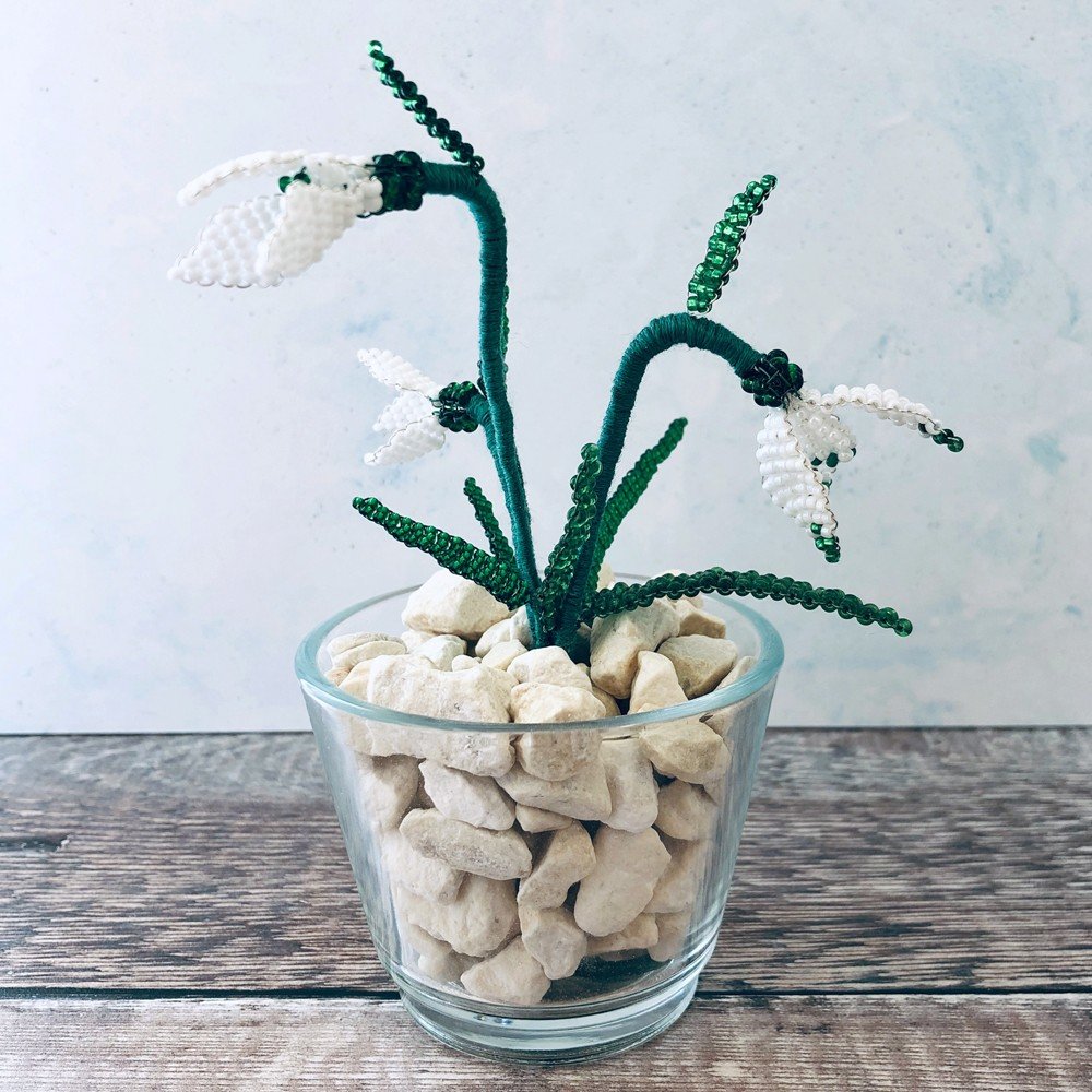 Beaded Snowdrops designed and made by Lesley Belton