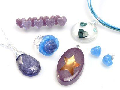Resin Jewellery with Mould Making - part 1 and 2