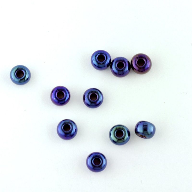 size 3 iridescent blue glass seed beads