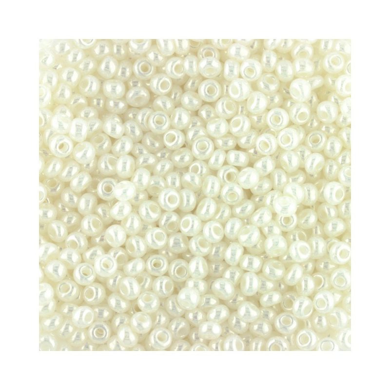 Size 8 Pearl Ivory Seed Beads from Preciosa in the czech republic