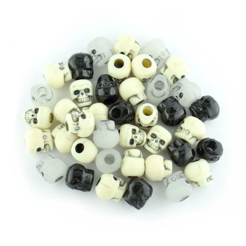 Plastic Skull Bead mix - Image 2