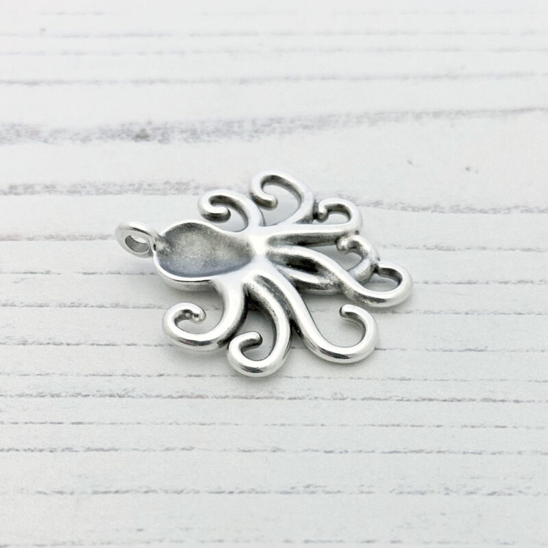 Octopus Pendant Charm Antique Silver - Image 3