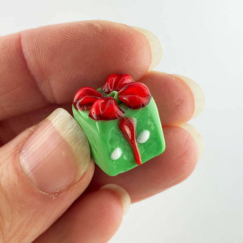 Glass Christmas Present Bead